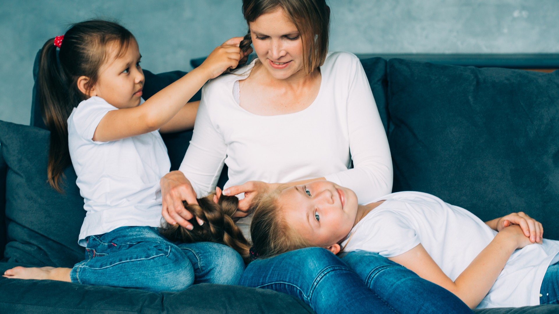 Should Everyone Get Lice Treatment or Just One Kid?